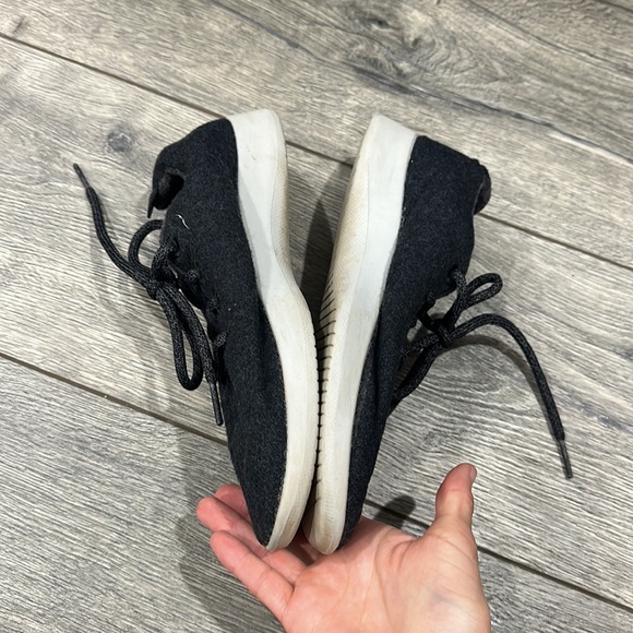 • AllBirds • Womens Wool Runners Lace Up Tuke Jo Dark Gray 7 Sneakers - Picture 3 of 6